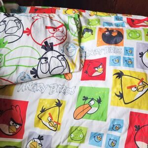 Angry Birds Twin Size Sheet Flat & Fitted Pre-owned Vintage See Pic. 2 Pieces